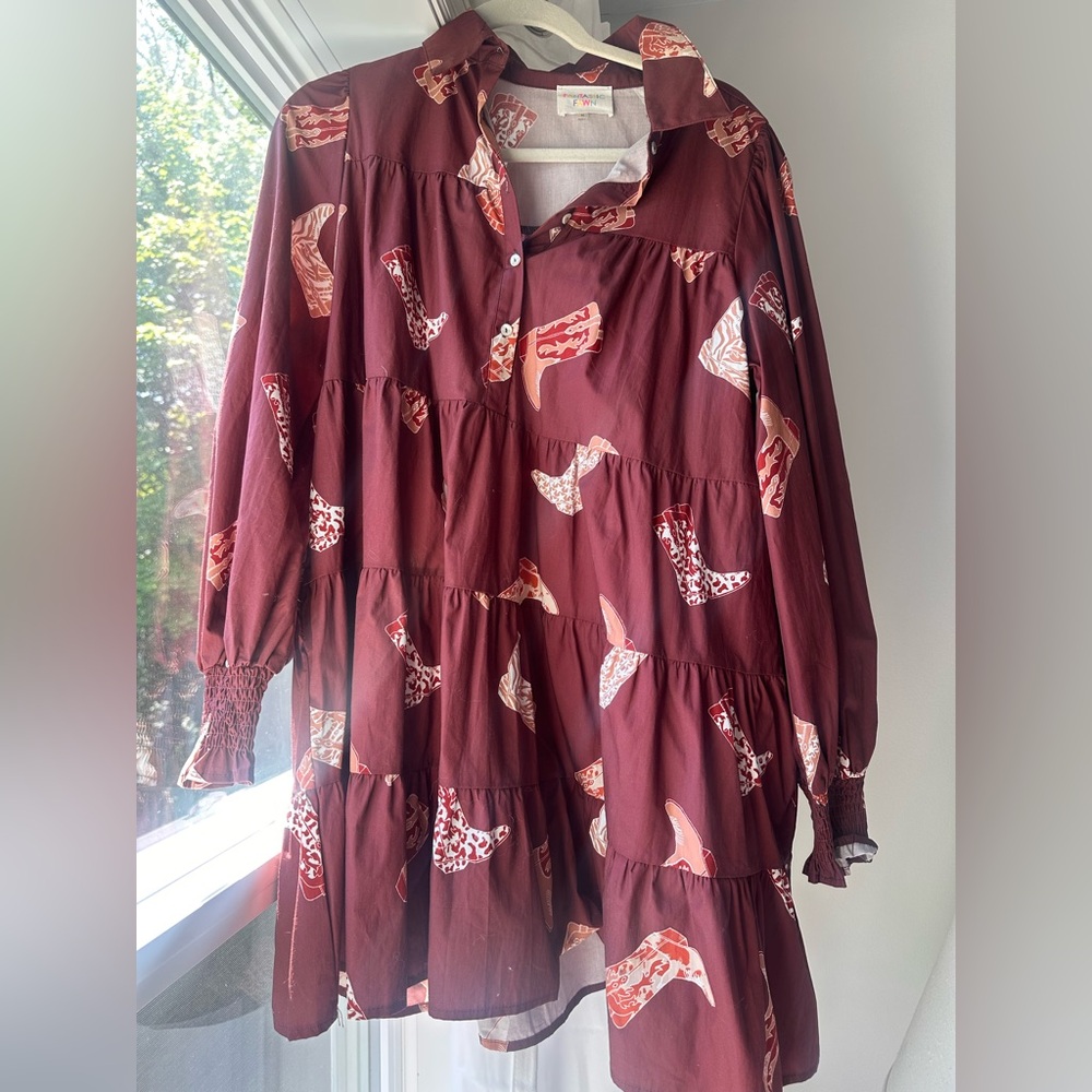 Fantastic Fawn Tiered Boot‑Print Dress – Boutique | Size M | Worn Once